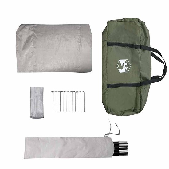 Accessoires voor een tent: opbergzak, scheerlijnen, tentstokken en grondzeil.
