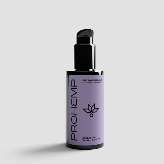 Fles met paars etiket en zwarte pomp, voor ProHemp CBD massageolie.