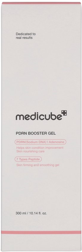 Witte kartonnen verpakking van Medicube PDRN Booster Gel, 300 ml, met tekst.