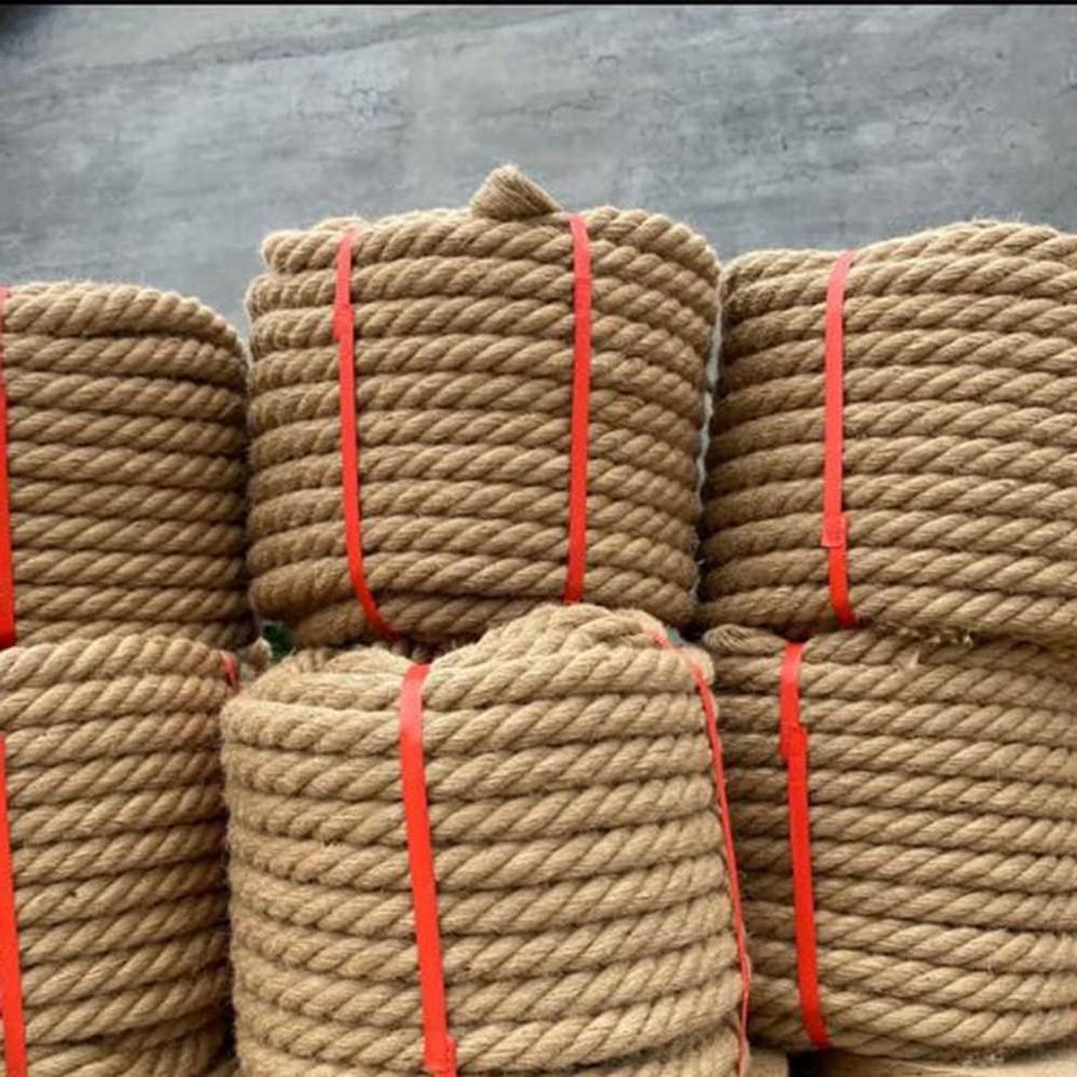 Dik touw - Tuingereedschap henneptouw - DIY decoratie - Heavy Duty gedraaid - 18MM 10M - Natuurlijk bruin