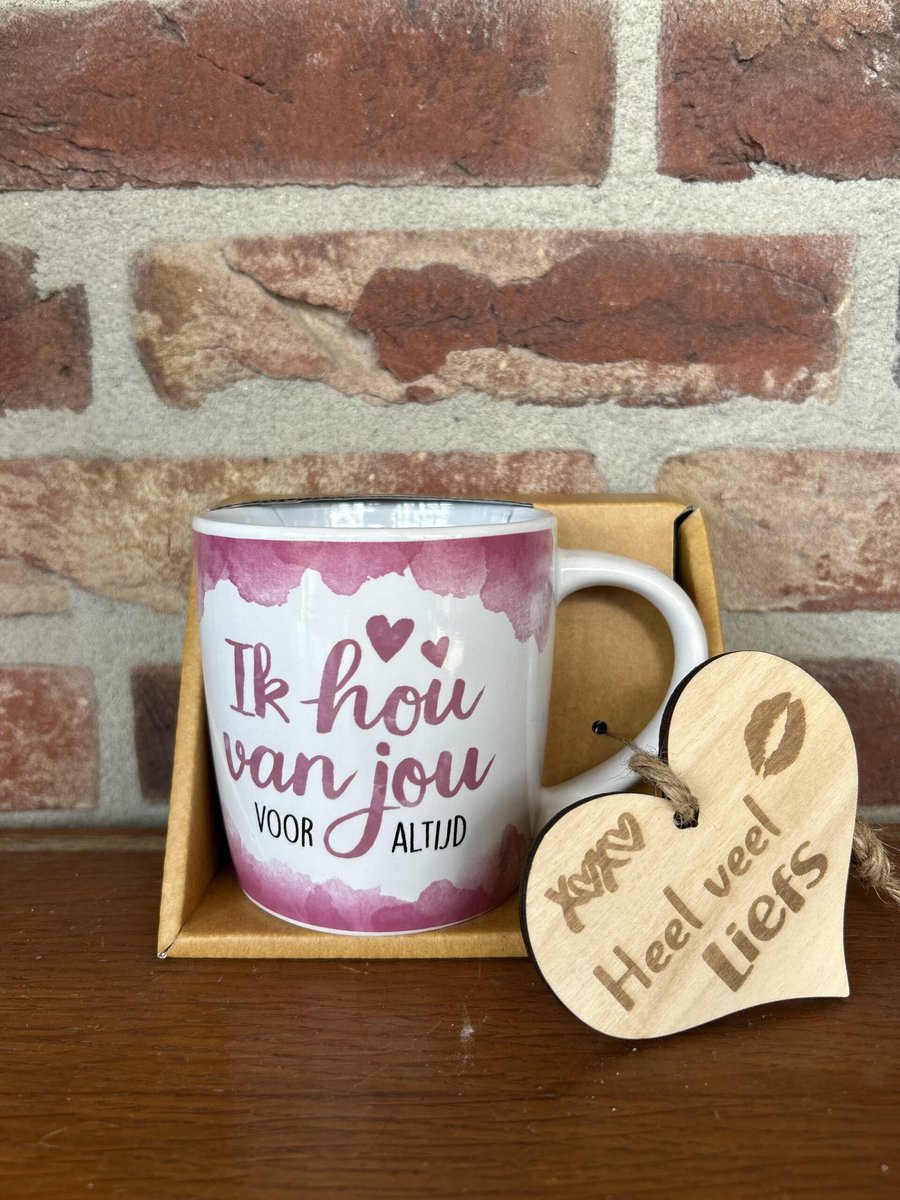 Creaties van hier – Mok Ik hou van jou met houten hartje – porselein – 9 cm – cadeau