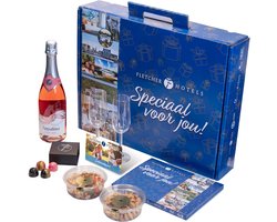 Fletcher Hotels Cadeaubox + Fletcher Cadeaukaart | Giftset - Relatiegeschenk - Origineel Cadeau - Cadeau voor hem - Cadeau voor haar