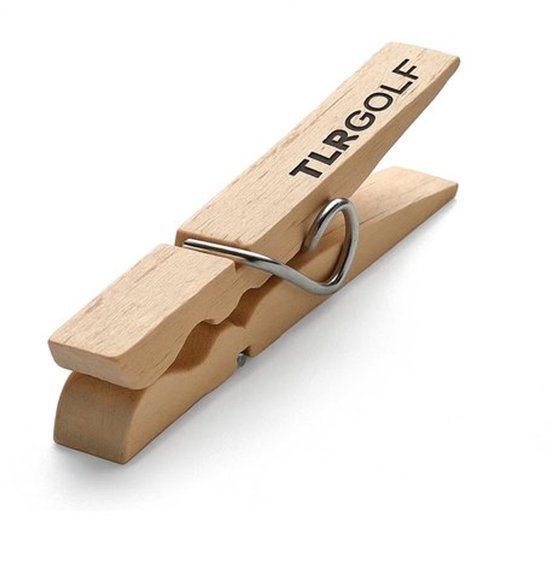 Houten wasknijper met metalen veer en de tekst TLRGOLF.
