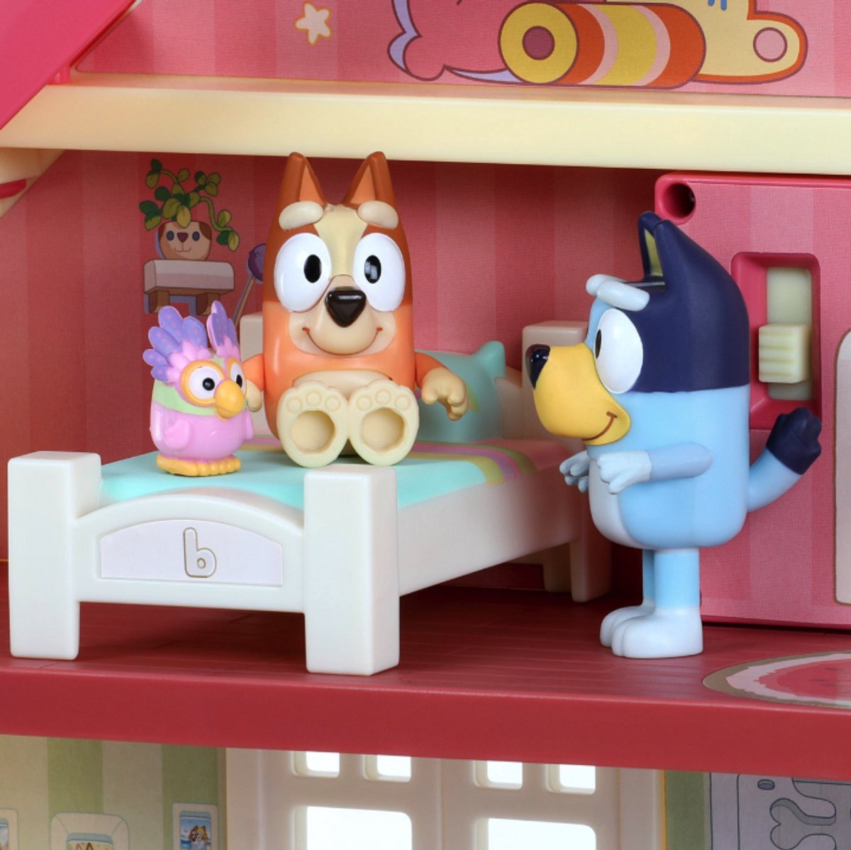 Bluey Speelgoed - Enorm Groot Licht en Geluid Speelhuis - 43 cm Hoog x 76 cm Breed - 3 Figuren en 15 Accessoires - Speelset - Vanaf 3 jaar - Figuren - Poppetjes — afbeelding 7