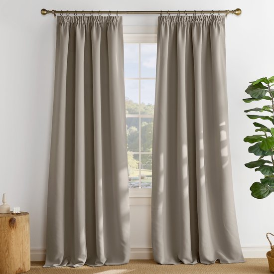 NICETOWN Kant en klaar Gordijnen - Met Plooiband - Verduisterend - 140x260 cm - Zand - 2 Stuks