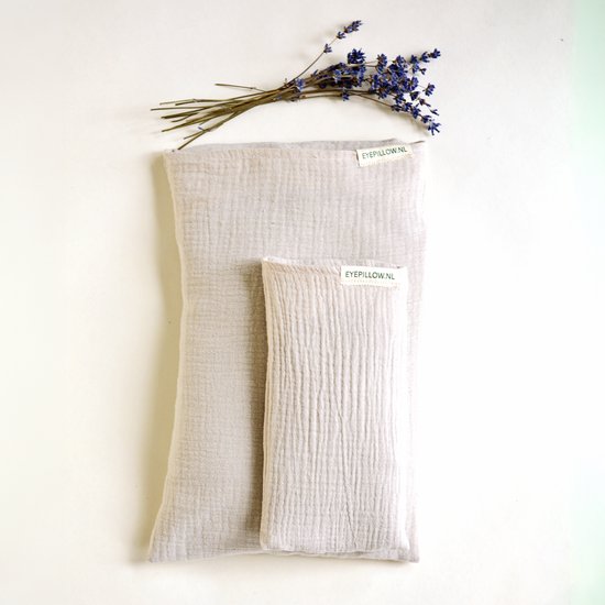 Grounded - bodypillow & eyepillow van Merkloos — afbeelding 3