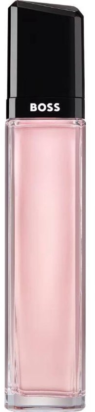 Hugo Boss Femme eau de parfum in een rechthoekige glazen fles met een zwarte dop en een roze vloeistof.