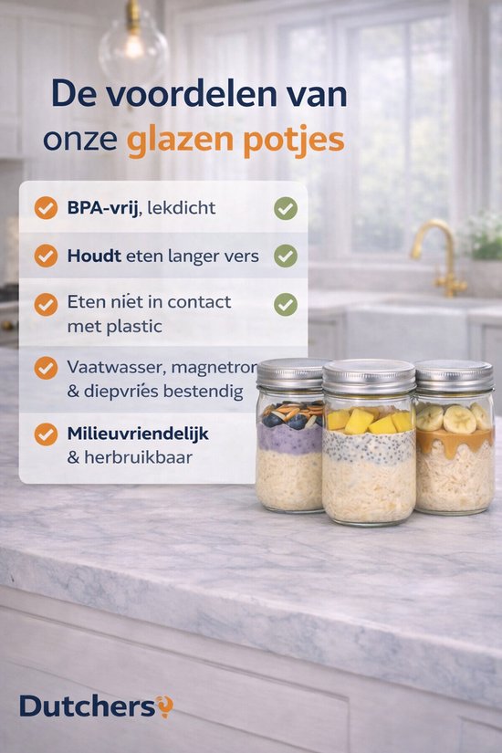 Drie glazen potten met overnight oats, met de tekst "De voordelen van onze glazen potjes".