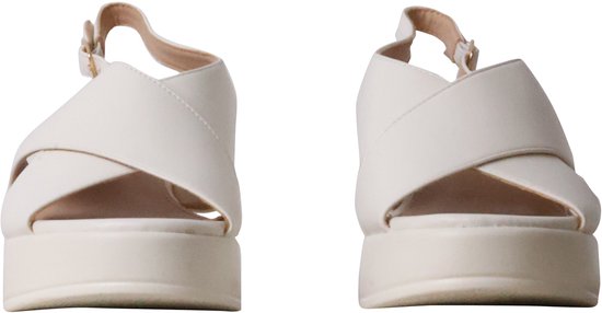 Sandalen met plateauzool en riempje van R and BE