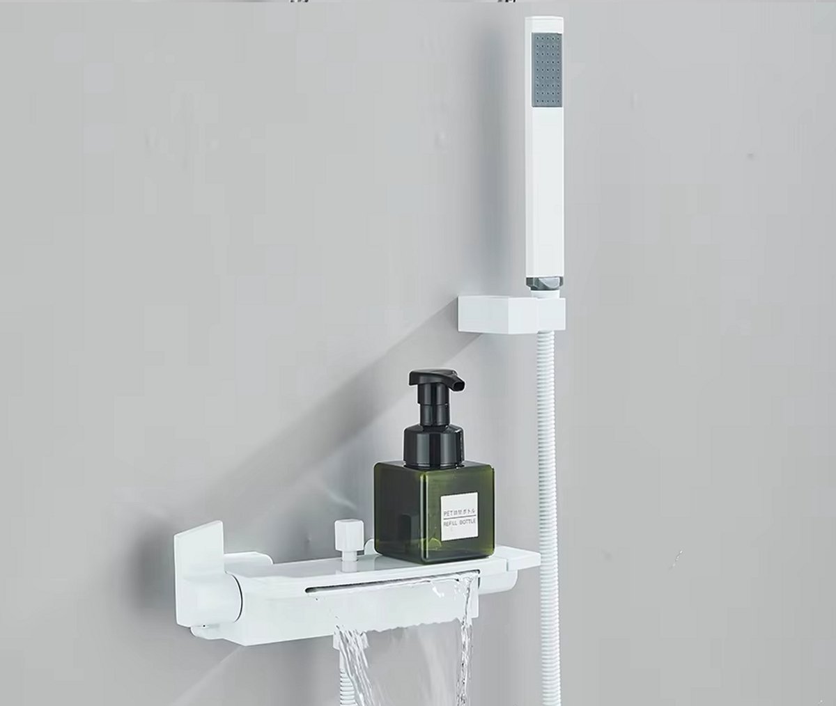 RosaBloom Badkraan - Watervalkraan - Mengkraan - Badkraanset - Met handdouche - Warm en koud water - Mat wit