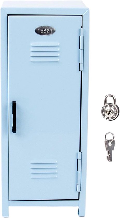 Lichtblauwe mini-kluis met slot, sleutel en nummer 15831, met ventilatiesleuven.