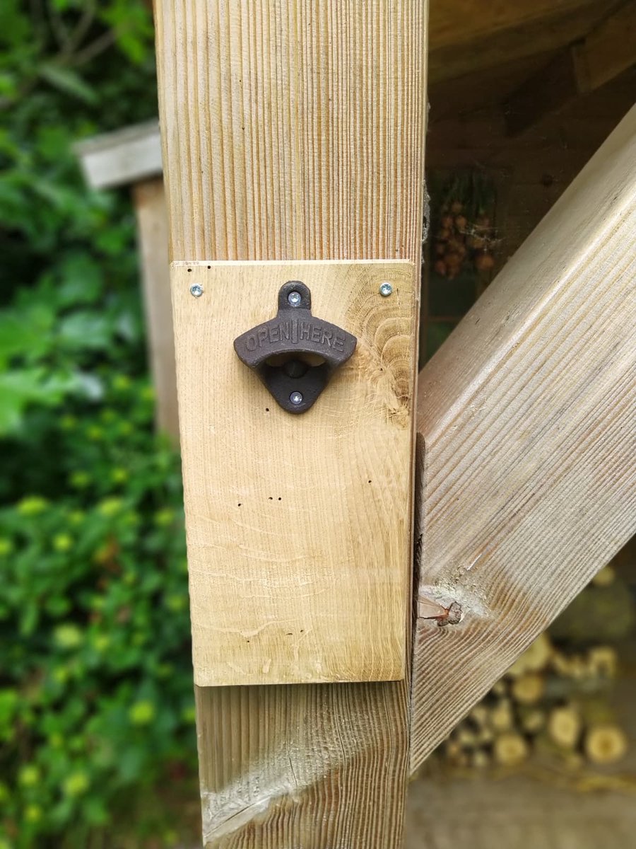 Magnetische Bieropener zonder gravering – Eikenhout – 25 x 13cm