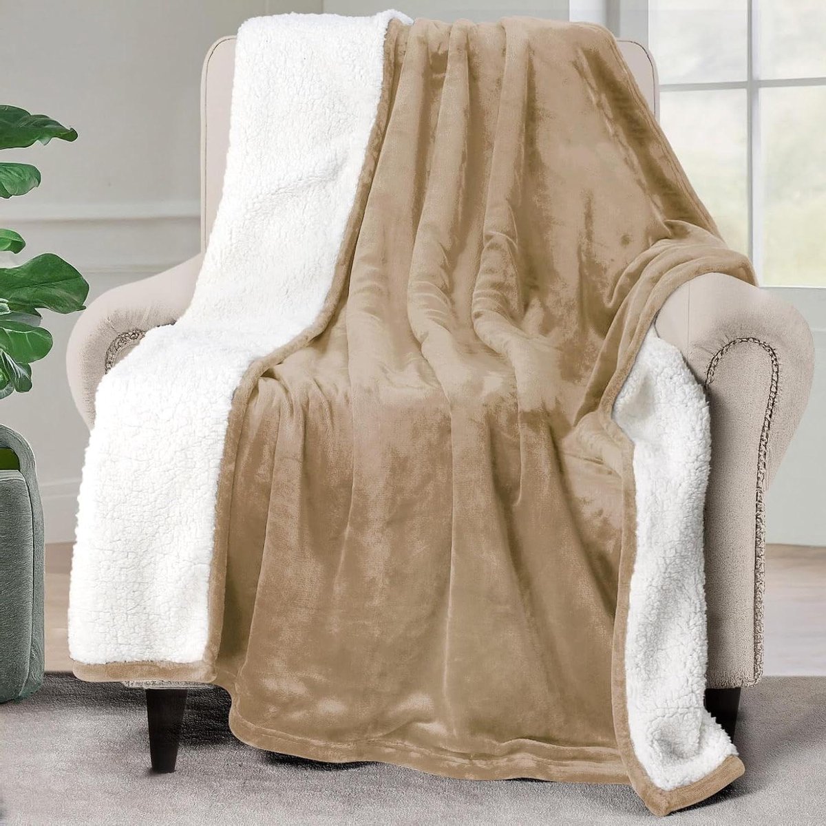 Sherpa Deken - Fleece Deken Plaid - Comfort en Warmte - Omkeerbaar Dubbelzijdig - 152x127 cm - Kameel
