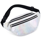 Wit metallic heuptasje met holografische glans, zwarte band met gesp en drie ritsen.