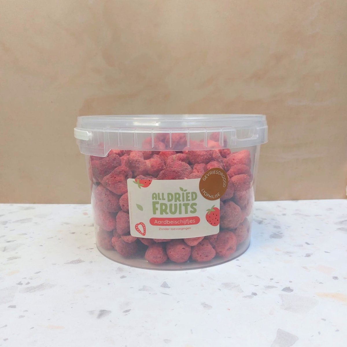 All Dried Fruits - Gevriesdroogde aardbei - gezonde fruitsnack - emmer 600 gram