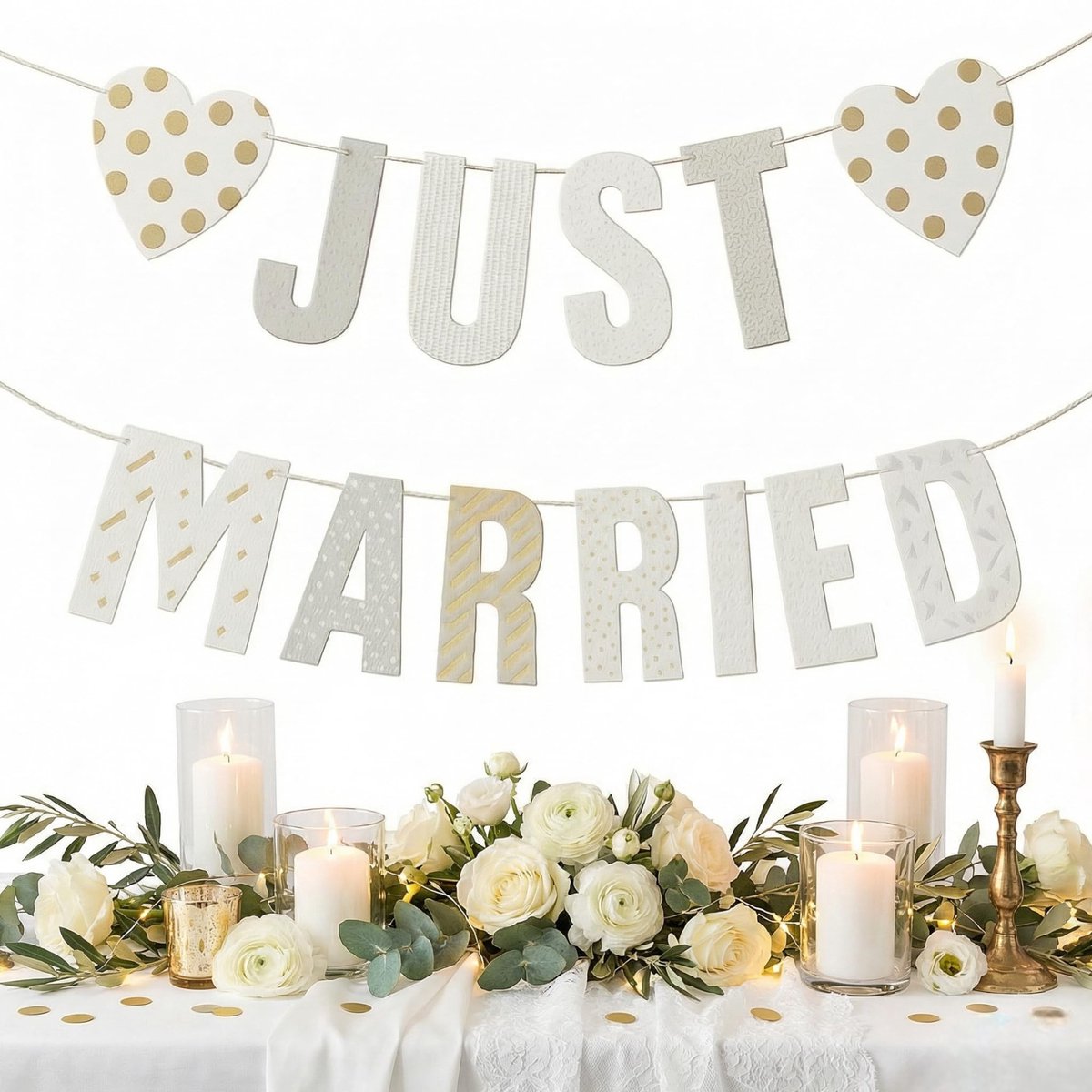 Dailygoods- Decoratieslinger 3 m - Just Married - Huwelijksdecoratie - Fotorekwisieten - Papier/Katoen - Wit-grijs met Goudfolieprint - Feestdecoratie