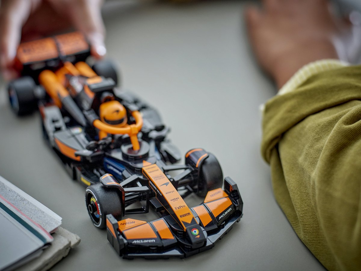 LEGO Speed Champions McLaren F1 Team MCL38 racewagen Set - 77251 — afbeelding 12