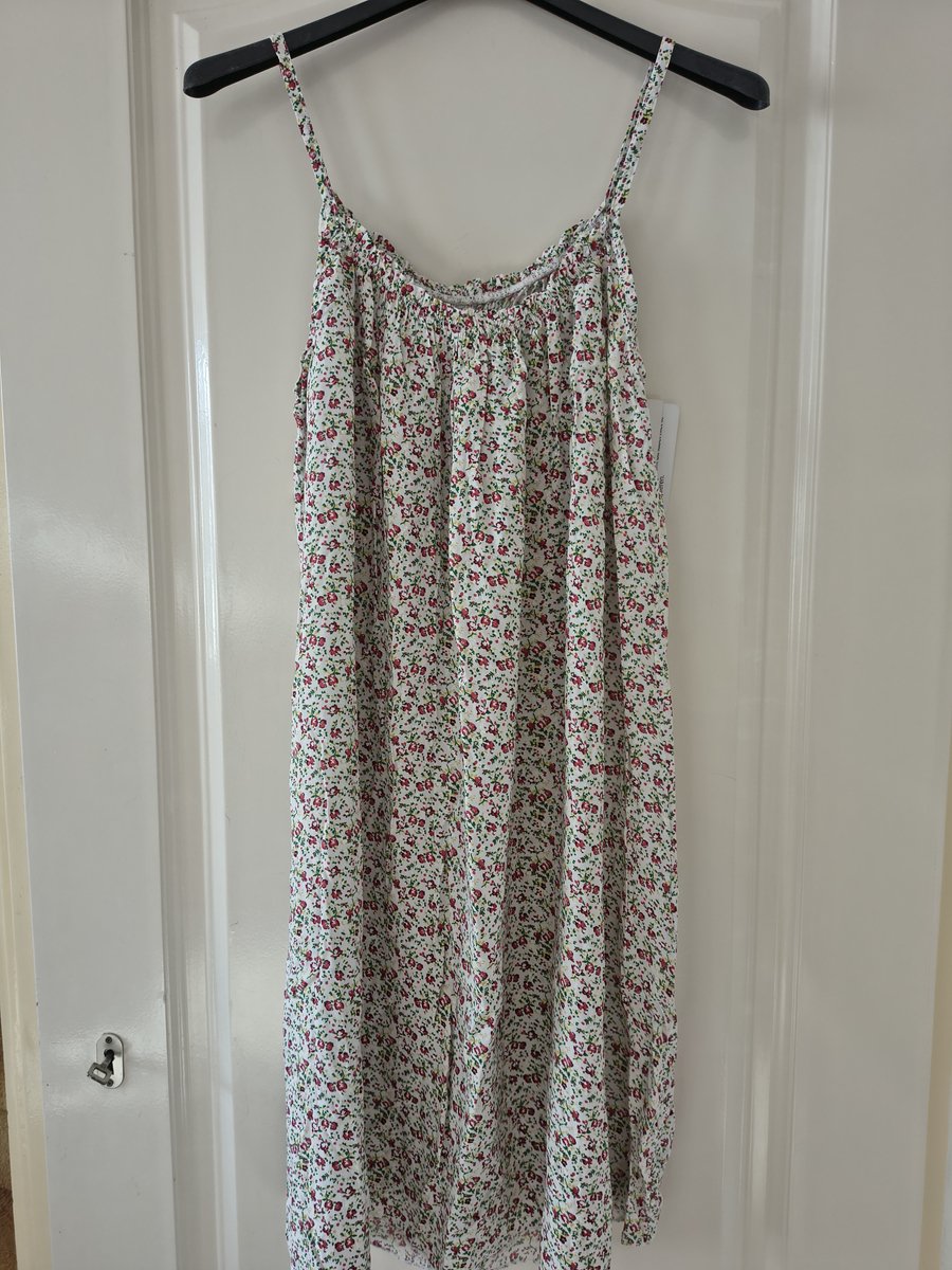 Dames midi jurk Alina-gebloemd motief-wit groen rood geel-Maat M/L-zomerjurk-strandjurk