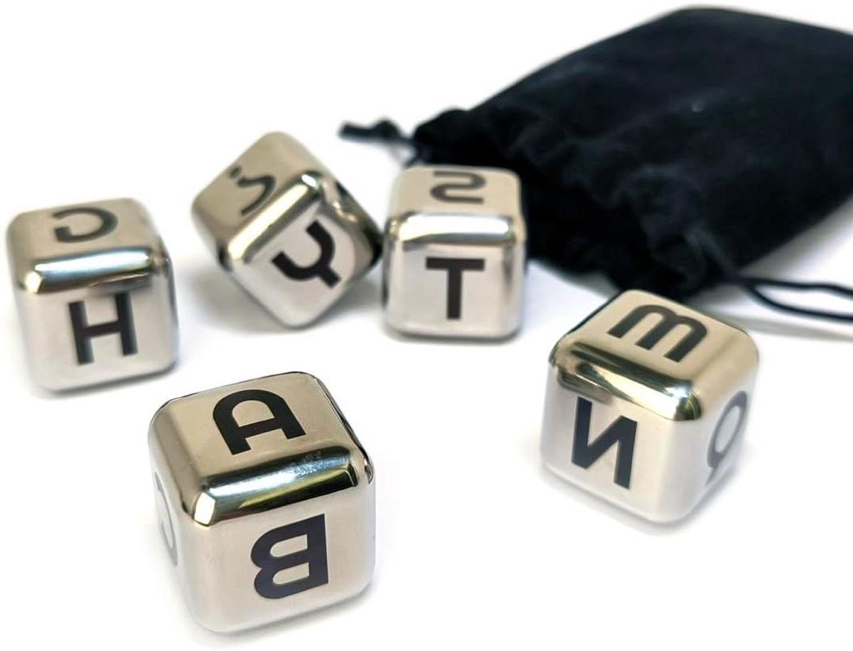 Roestvrijstalen Dobbelstenen Set - Met Letters - Educatief Spel - Laser Gegraveerd - 5 Stuks 27mm - Zilverkleurig