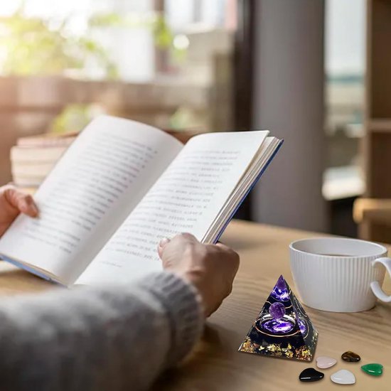 Allecto - 9 Pieces Moonstone Crystal Pyramid - Reiki Energiestenen - Set met Hartjes - Natuurlijk en Uniek - Meditatie en Yoga - Perfecte Liefdesg van allecto — afbeelding 3