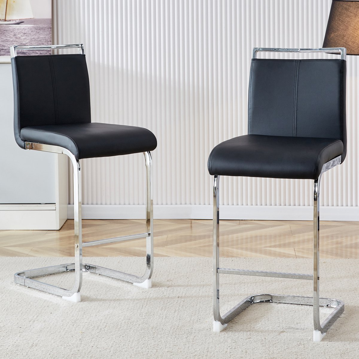Twee hoogwaardige zwarte barkrukken in Scandinavische stijl, geschikt voor restaurants, keukens, terrassen en als gastenkamerstoelen (set van 2) (Zwart+PU). Geschikt voor diverse gelegenheden.