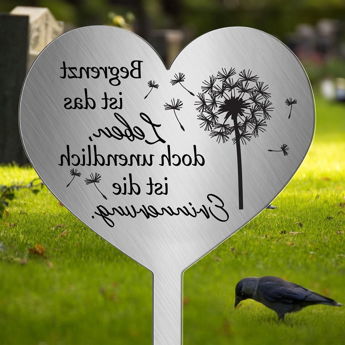 Gravenhart van metaal met tekst "Het leven is begrensd, maar de herinnering is oneindig" - Weerbestendige en vorstbestendige grafdecoratie voor een persoonlijke touch
