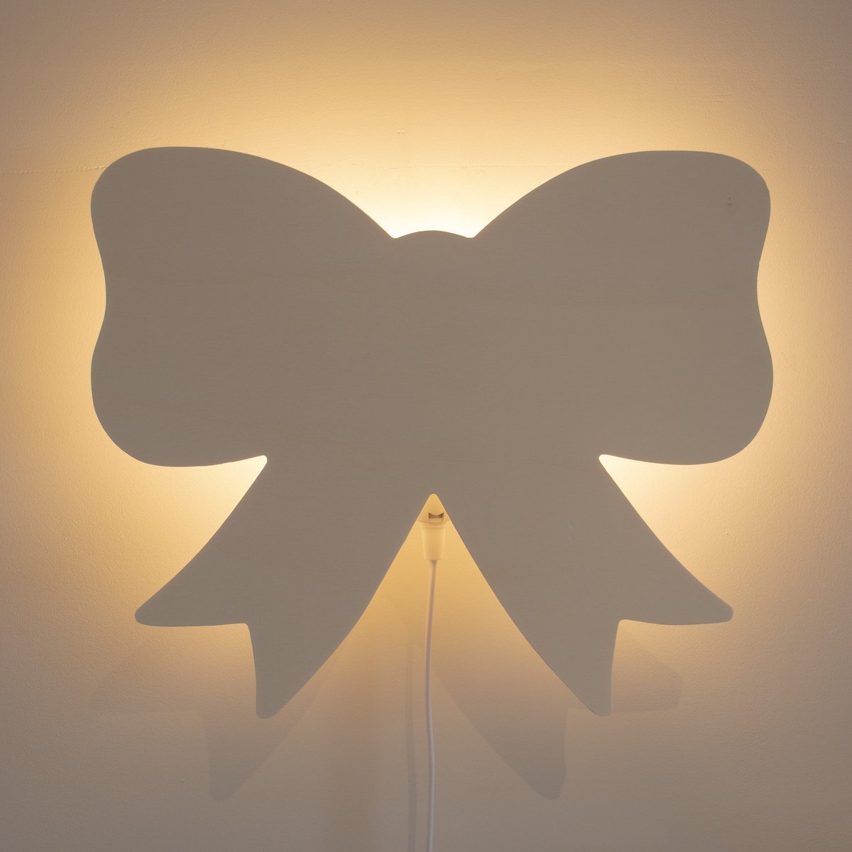 Houten wandlamp ~ Strikje