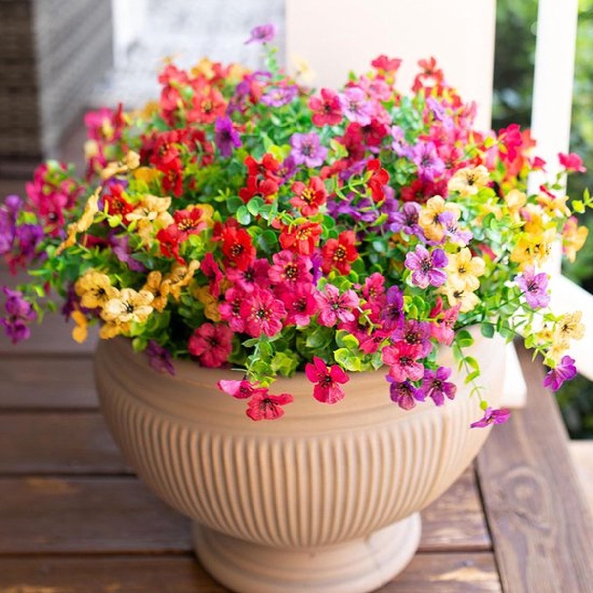 12 stuks Kunstbloemen voor buitendecoratie, UV-bestendige viooltjes, realistische kunstbloemen van plastic voor binnen en buiten, veranda, tuin en binnenplaats - (Paars + Rood + Geel + Roosrood)