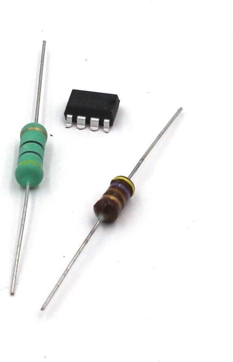 Converter Kit - Elektronica Componenten - Schakelingen Repareren - Vlamvertragende Weerstand - 68 Ohm 3 Watt - Green