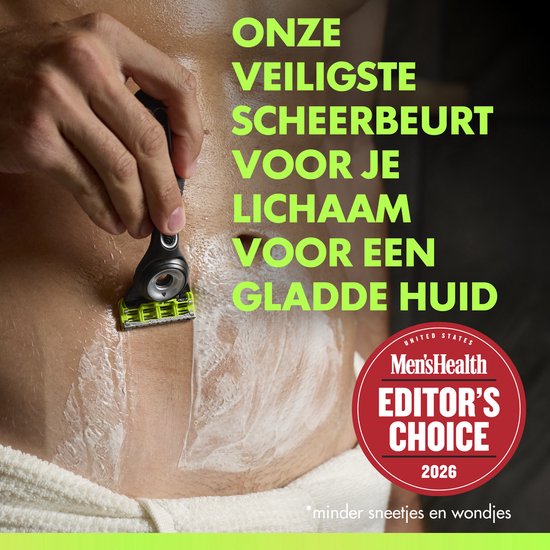 Gillette BODY scheermes met groene kop, gebruikt op een lichaam bedekt met scheerschuim, met Men's Health Editor's Choice logo.