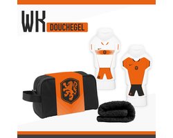 Geschenkset "WK Douchegel 2026" - 450 gram | Toilettas Cadeau Teneu Fles Uit Thuis Shirt Cadeautje Nederlands Elftal NL Giftset Voetbal Sport Nederland Toernooi Cadeau Pakket Verjaardag Vader Vaderdag Bedankt Trainer Coach Voetballer Giftset Oranje