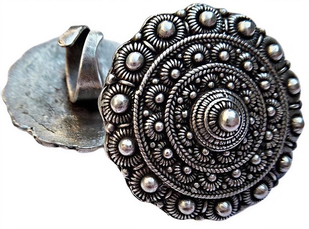 Zeeuws Meisje - Zeeuwse knop ring zeer groot