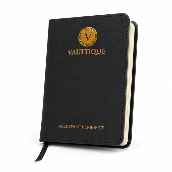 Zwart wachtwoordenboekje met gouden logo en tekst 'VAULTIQUE WACHTwoordenBOEKJE'.
