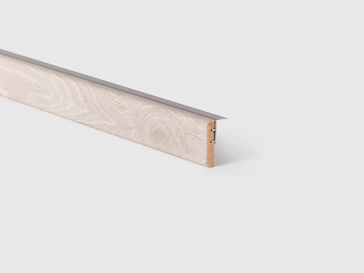 Maestro Overgangsprofiel Laminaat Licht Grijze Eik – 1300x56x12 mm | Traprenovatie