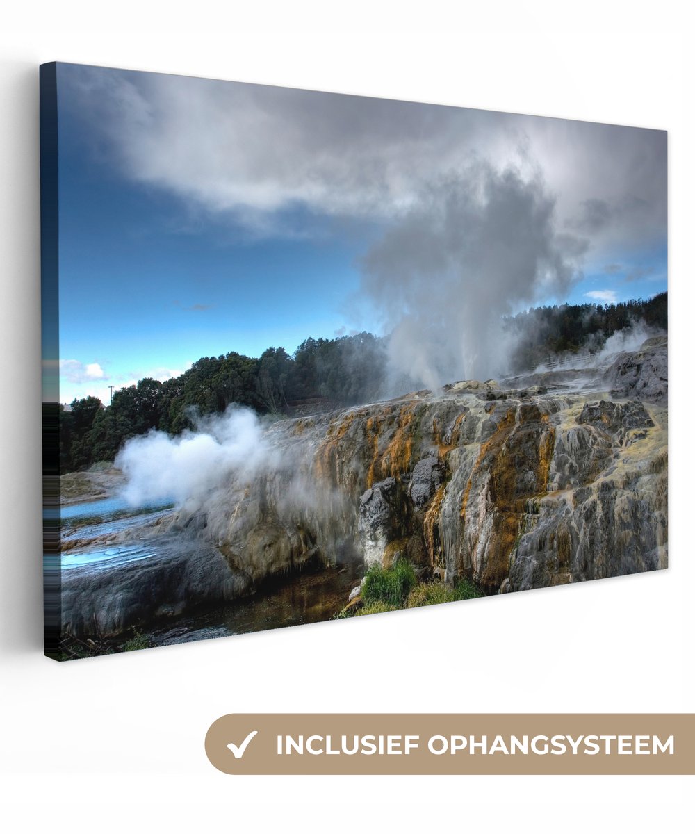Canvas schilderij 90x60 cm - Wanddecoratie De Whakarewarewa geisers in Nieuw Zeeland - Muu