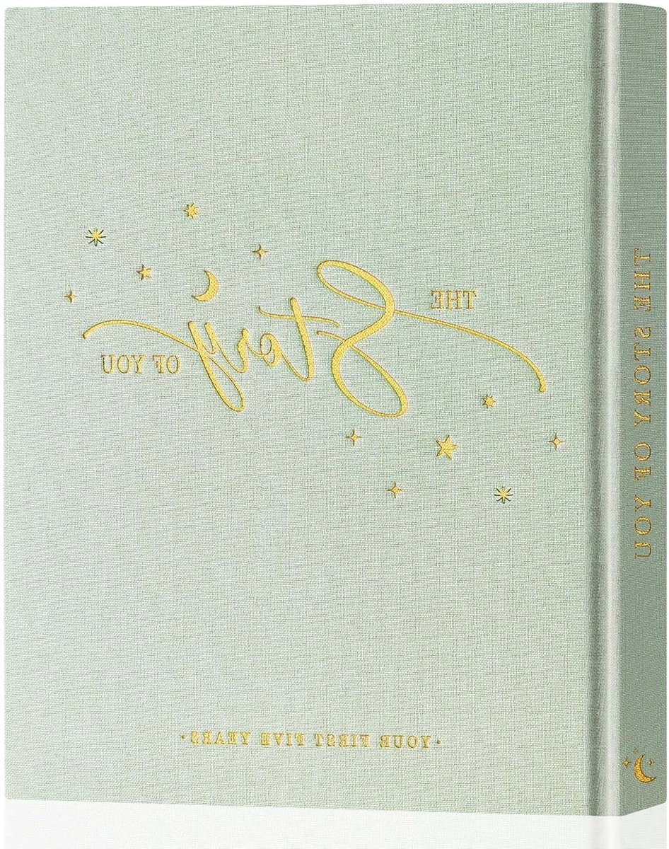 Baby Memory Book - Linnen Herinneringenboek - Jouw Verhaal van Geboorte tot 5 Jaar - Dagboek, Scrapbook en Fotoalbum voor Jongens en Meisjes (Groen, 154 Pagina's)
