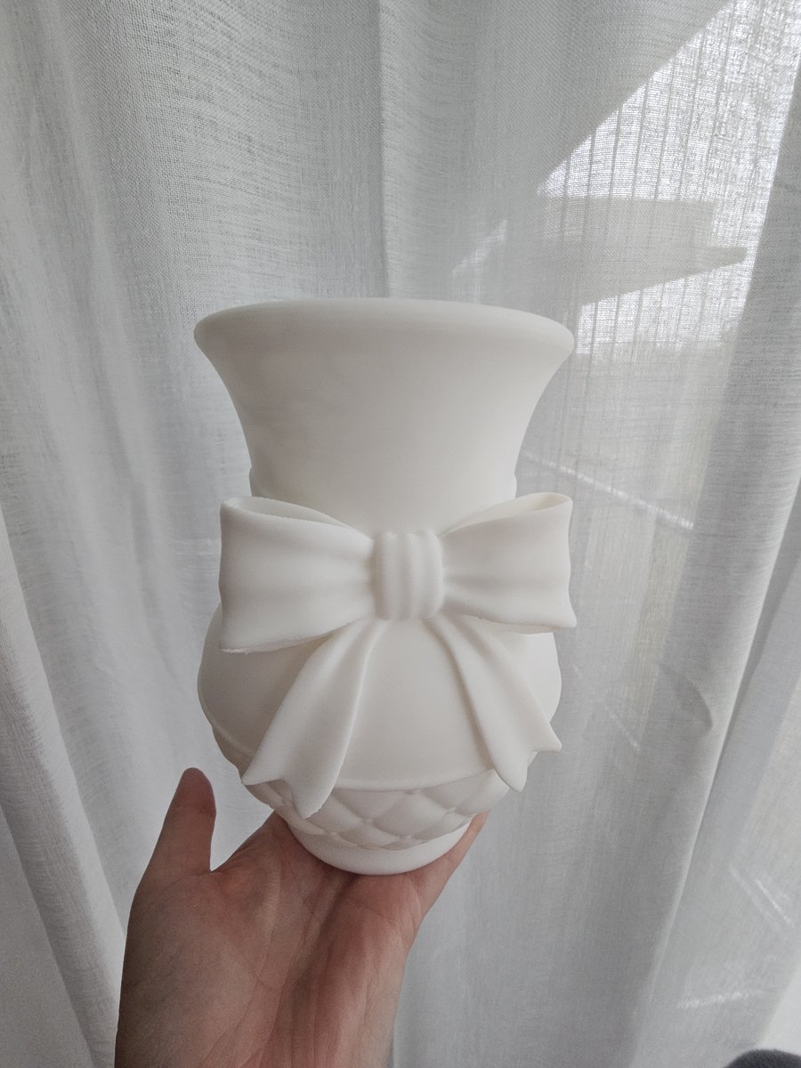 Kejsi3dprint Bow Vaas – 3D-geprinte Bloemenvaas met Strik | Witte Coquette Woondecoratie
