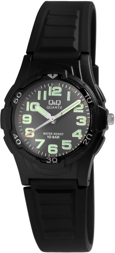 Zwarte Q&Q kinderhorloge met lichtgevende wijzers en cijfers, 10 BAR waterdicht.