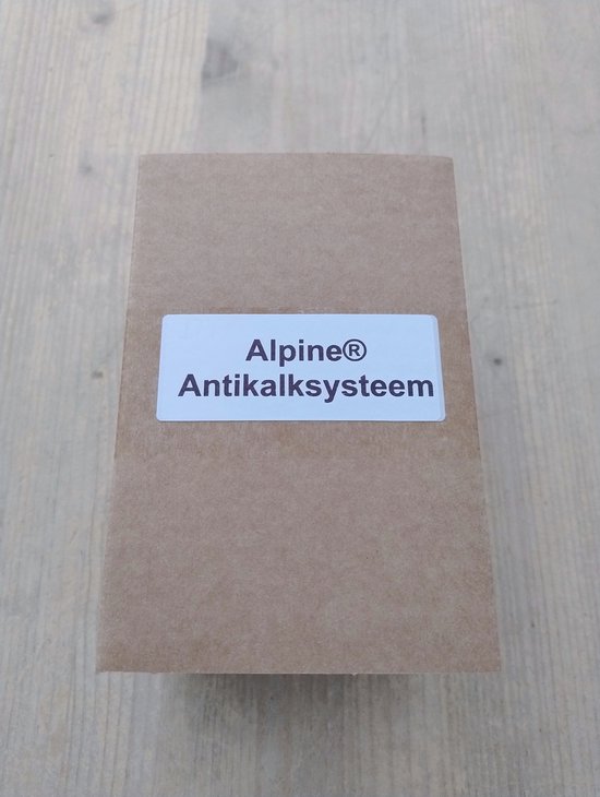 Bruine kartonnen doos met label: Alpine® Antikalksysteem.