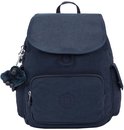 Donkerblauwe Kipling rugzak met klepsluiting, een voorvak met rits en een kenmerkende aap-sleutelhanger.