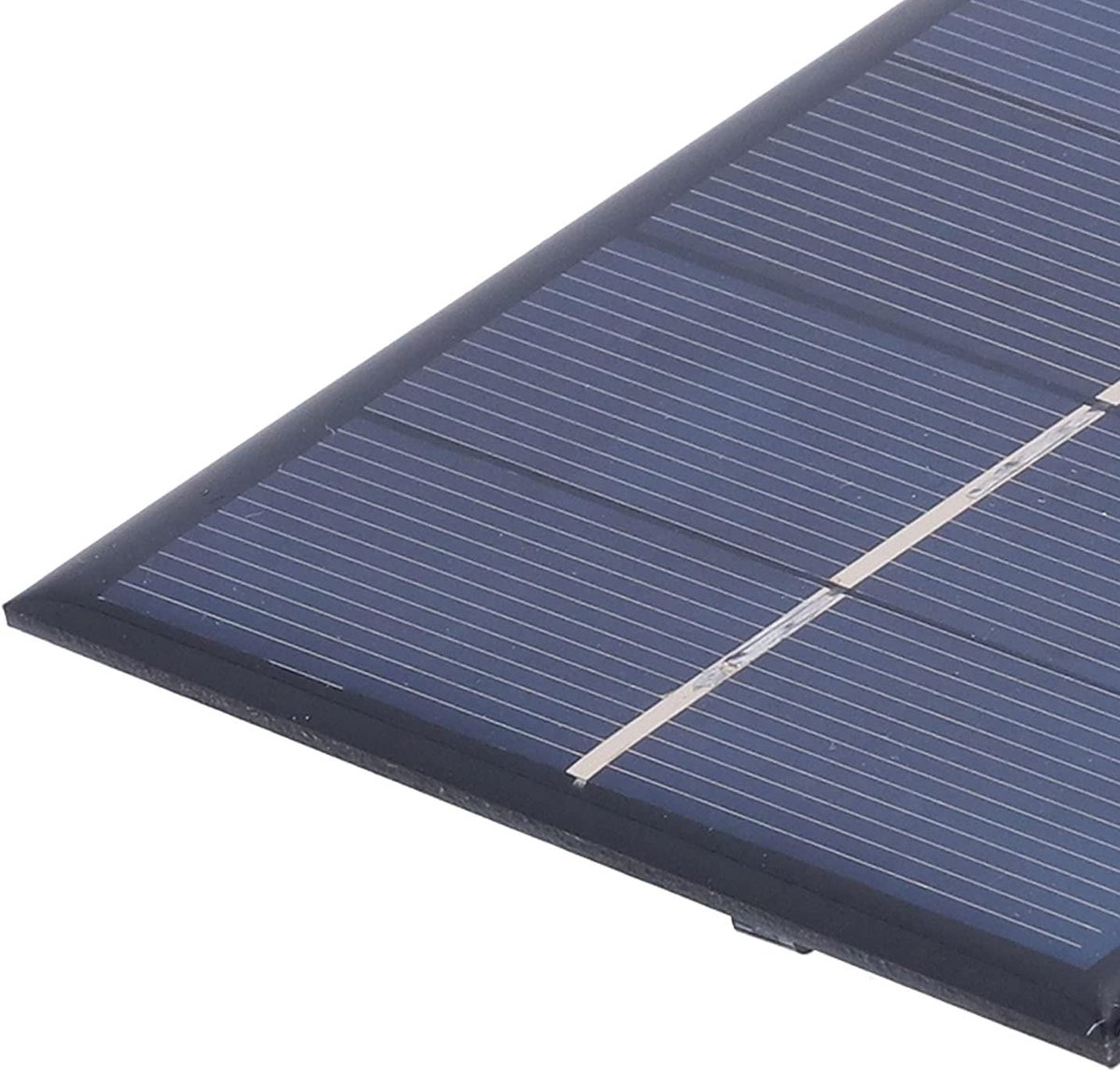 Zonnepaneel Oplader - Solar Charger - Batterijen Opladen - Energiebesparend Milieuvriendelijk - 10 x 10 cm - Zwart