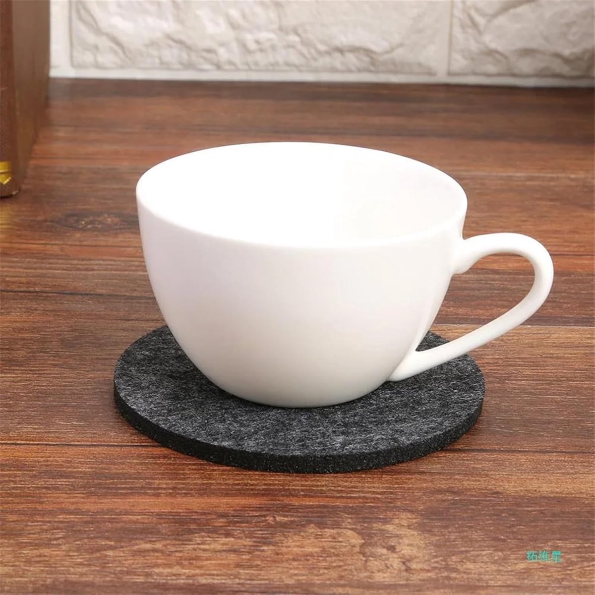 Vilten Onderzetters - Beker Mat - Tafel Beschermen - Minimalistisch Ontwerp - 10 Stuks - Bruin