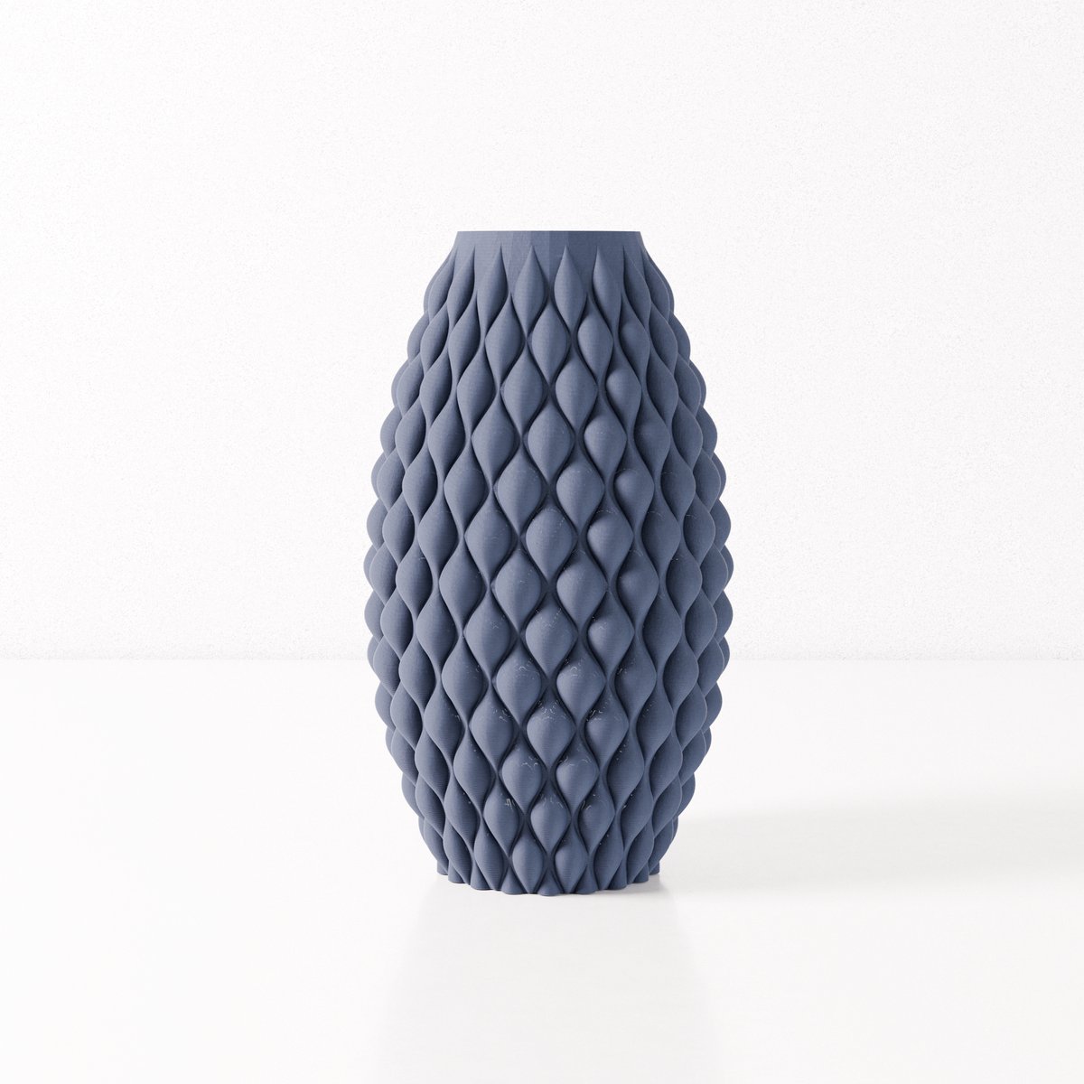 Fleuriek vaas AMELIA - Blauw H40 cm - Hoge decoratieve vaas met verfijnd patroon - Stijlvolle blikvanger voor kast of dressoir - Organisch reliëf