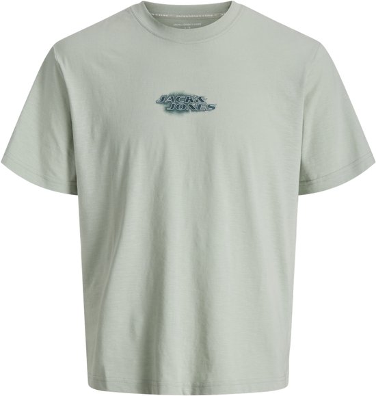 Lichtgroen T-shirt met klein Jack & Jones logo op de borst.