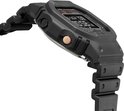 Zwart G-Shock horloge, schuin gefotografeerd. Zwart, vierkant display toont 10:58, hartslag 138, Bluetooth.