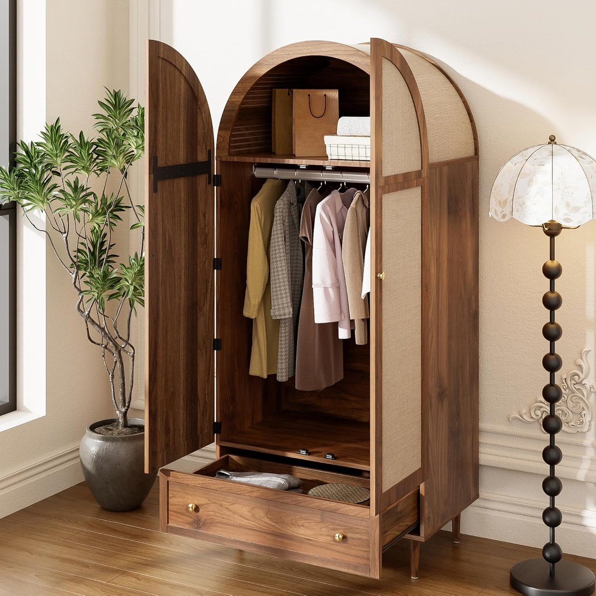 Kledingkast met stoffen deuren en lade 79 x 50 x 175 cm – Garderobekast met kledingstang en lade – Walnoot houten kledingkast met stevige poten – Compacte kast voor slaapkamer en logeerkamer – Vermissen