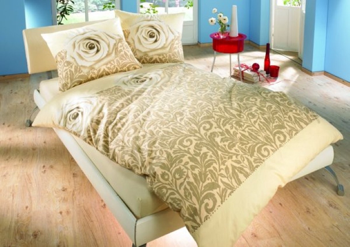 SENZATIONE 100% Katoen Percaline Dekbedovertrek 240x240-2x60x70 cm FLOWER ECRU