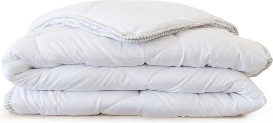 CozyLux Dekbed, voor 4 seizoenen, dekbed van microvezel, 300 g/m², deken 240 x 260 cm, super zachte slaapdeken, ademend, Groen