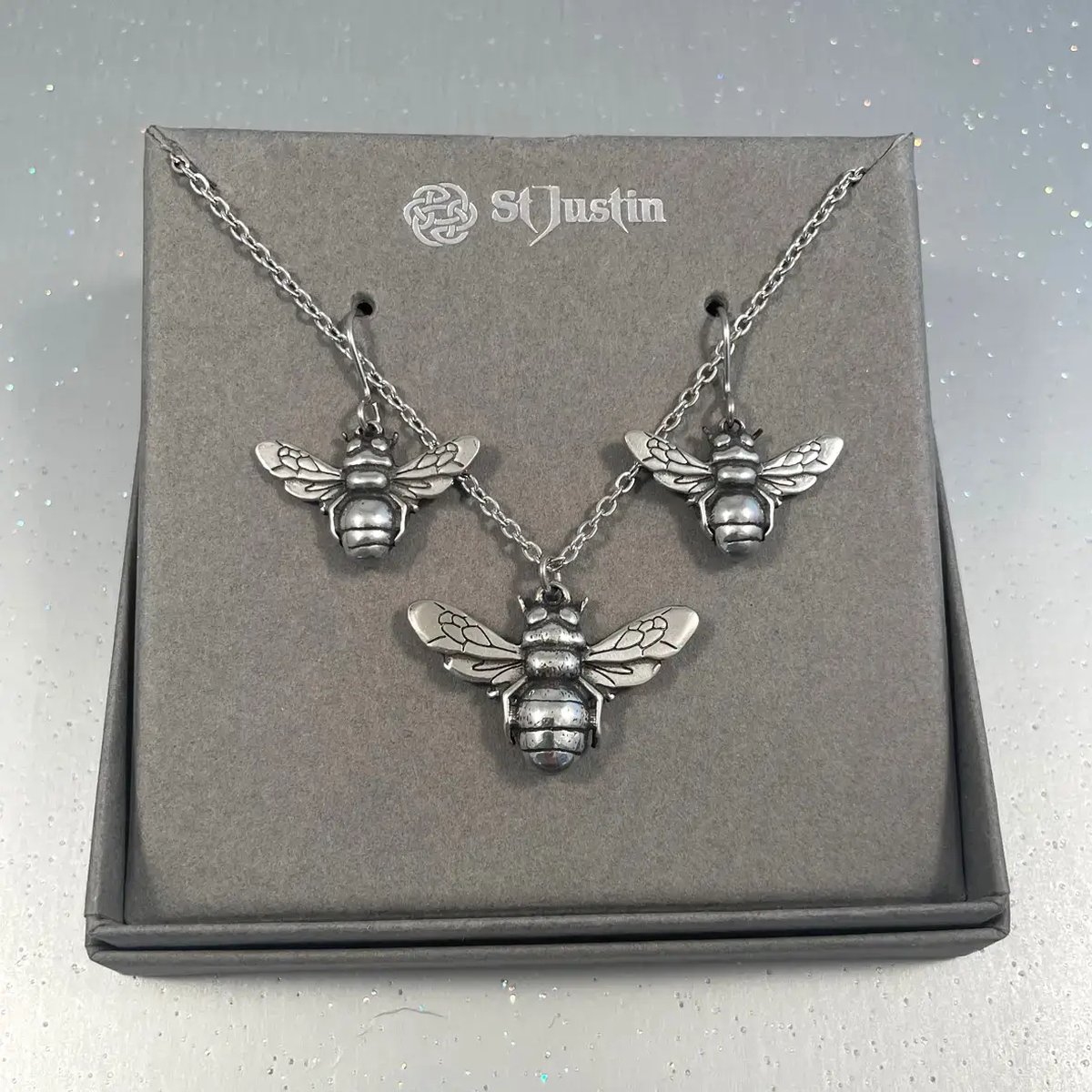 St Justin, Sieraden-set, Bijen-set hanger en oorbellen (PSET885)