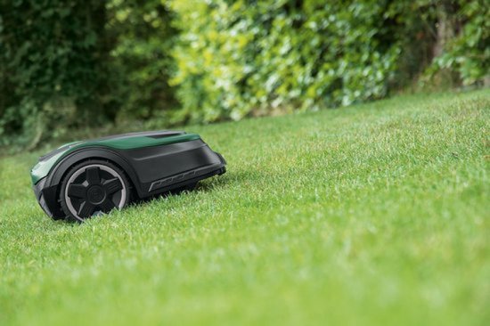 Bosch Indego M+ 700 Robotmaaier - Voor gazons tot 700 m2 - Incl. laadstation en accessoires - Connected